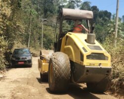 Bupati Koltim Sulap Ruas Jalan Uluiwoi, Ueesi Mulus