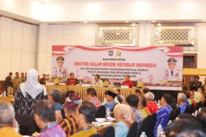 Pimpin Rakor, Mendagri Beri Penguatan Kepala Daerah se-Provinsi Sulawesi Tenggara