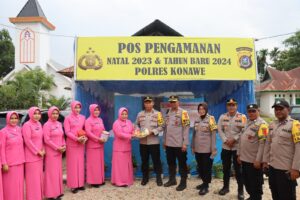 Berikan Dukungan Morel, Bhayangkari Cabang Konawe Kunjungi Pos Pengamanan Nataru