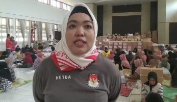 Ratusan Surat Suara Pemilu 2024 Rusak, Ketua KPU Konawe: Sudah Dilaporkan Ke Pusat Untuk Segera Diganti