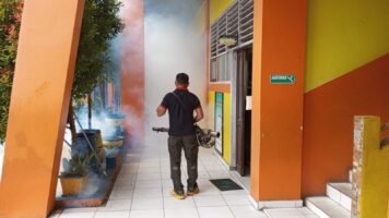 Cegah Wabah Demam Berdarah di Kendari, FPRB Sultra Lakukan Fogging