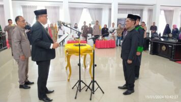 Usai Lantik Asbudi Sebagai Pengganti Antar Waktu, Begini Pesan Ketua DPRD Konawe