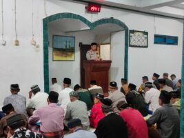 Ceramah Ramadhan di Masjid Nurul Jihad, Kapolres Konawe Ajak Jamaah Tingkatkan Imtaq