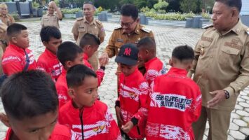 Wakili Indonesia di Kejuaraan Kuala Lumpur Cup, Bupati Lepas Tim Sepak Bola U-10 Butur