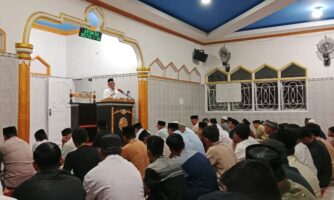 Ceramah di Masjid Fisabilillah Desa Lasoso, Harmin Ramba Ajak Warga Tingkatkan Iman dan Taqwa 