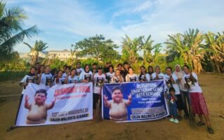 Aksi Sosial, Kerabat Yudhi dan Emak-Emak Gemoy Kendari Bersihkan Lingkungan Rawan Banjir