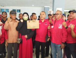 Pulang Dari Jakarta, Rusdianto Bawa Hadiah Untuk Tim Pemenangan