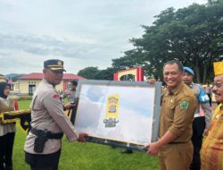 Kapolres Konawe Berikan Penghargaan kepada Personel dan Masyarakat Berprestasi