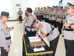Rotasi Besar-besaran di Polda Sultra, Kapolda Pimpin Langsung Sertijab Pejabat Utama dan Kapolres