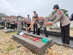 Polda Sultra Gelar Ziarah Nasional di TMP Watubangga, Hormati Jasa Pahlawan di Hari Bhayangkara ke-79