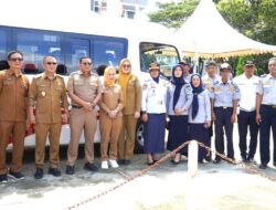 Kementerian Perhubungan Serahkan Bantuan Bus Sekolah untuk Kabupaten Konawe
