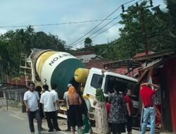 Mobil Molen Kalla Group Hantam Warung Brilink di Besulutu, Tidak Ada Korban Jiwa
