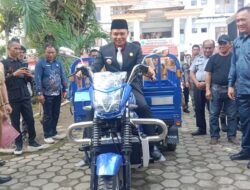 Bupati Konawe Serahkan Kendaraan Pengangkut Sampah untuk Dukung Kebersihan Rutan Unaaha