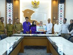 Bupati Konawe Luncurkan Beasiswa Rp250 Juta untuk Mahasiswa Unilaki