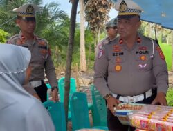 Satlantas Polres Konawe Salurkan Bantuan untuk Korban Kebakaran di Desa Lalohao