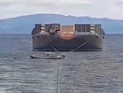 Dua Warga Tampo Hilang Usai Longboat Ditabrak Tongkang di Perairan Muna, Tim SAR Masih Lakukan Pencarian