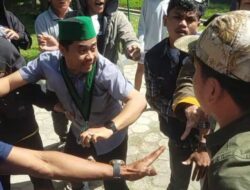 Sawit Diberi Karpet Merah, Petani Padi Dipinggirkan: Warga di Kawasan TNRAW Gelar Unjuk Rasa