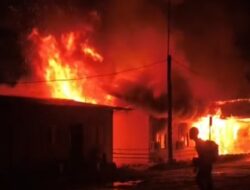 Diduga Terprovokasi Isu Palsu, Massa Bakar Kantor PT Raihan Catur Putra di Morowali