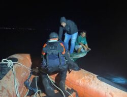 Baling-Baling Patah, Longboat Berpenumpang Delapan Orang Dievakuasi Tim SAR di Perairan Muna