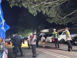 Polsek Unaaha Patroli dan Monitoring Keamanan Pasar Malam di Gedung Wekoila