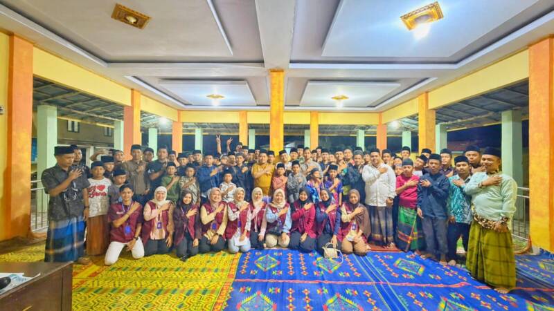 Muhadarah PPMINI Padang Pariaman Semarak, Mahasiswa Poltekkes Padang Sosialisasikan PHBS dan Pengelolaan Sampah