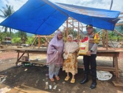 Polsek Routa Salurkan Bantuan Sembako untuk Korban Kebakaran di Konawe
