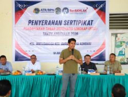 Wakil Ketua Komisi II DPR RI Bahtra Kawal Penyerahan Sertifikat PTSL di Watubangga, Tegaskan Pentingnya Kepastian Hukum Tanah
