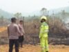 Sinergi Polsek Routa, Warga, dan PT SCM Berhasil Kendalikan Kebakaran Lahan Seluas 30 Hektare